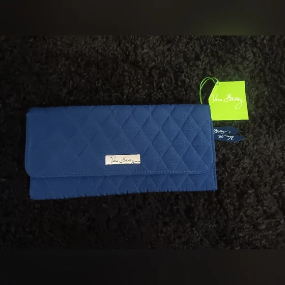Vera Bradley Quilted Blue Trifold Wallet (Lapis). - Picture 4 of 8